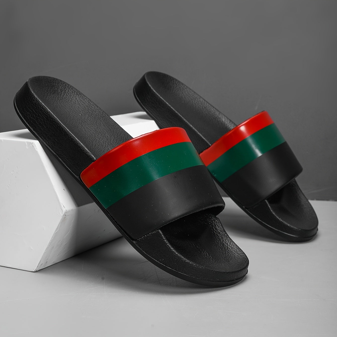 Men'S Stylish Summer Sandals with Non-Slip Design, Perfect for The Beach And Garden. Thick-Soled Outdoor Sandals for Men, Casual Unisex Flip-Flops Available in Large Sizes 39-48, Ideal As a Holiday Gift.