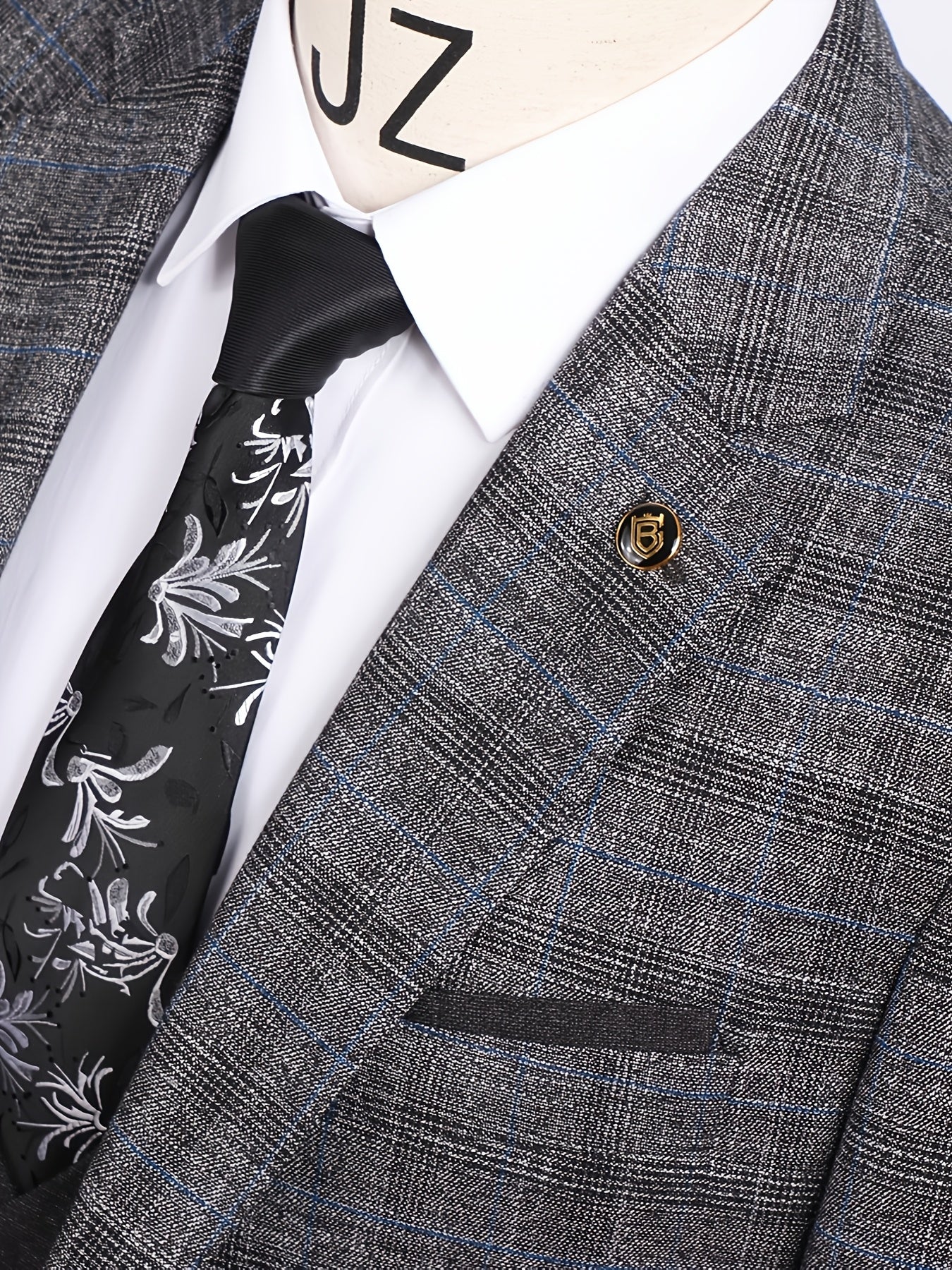 Costume trois pièces décontracté pour homme (veste + pantalon + gilet), sans chemise et accessoires.