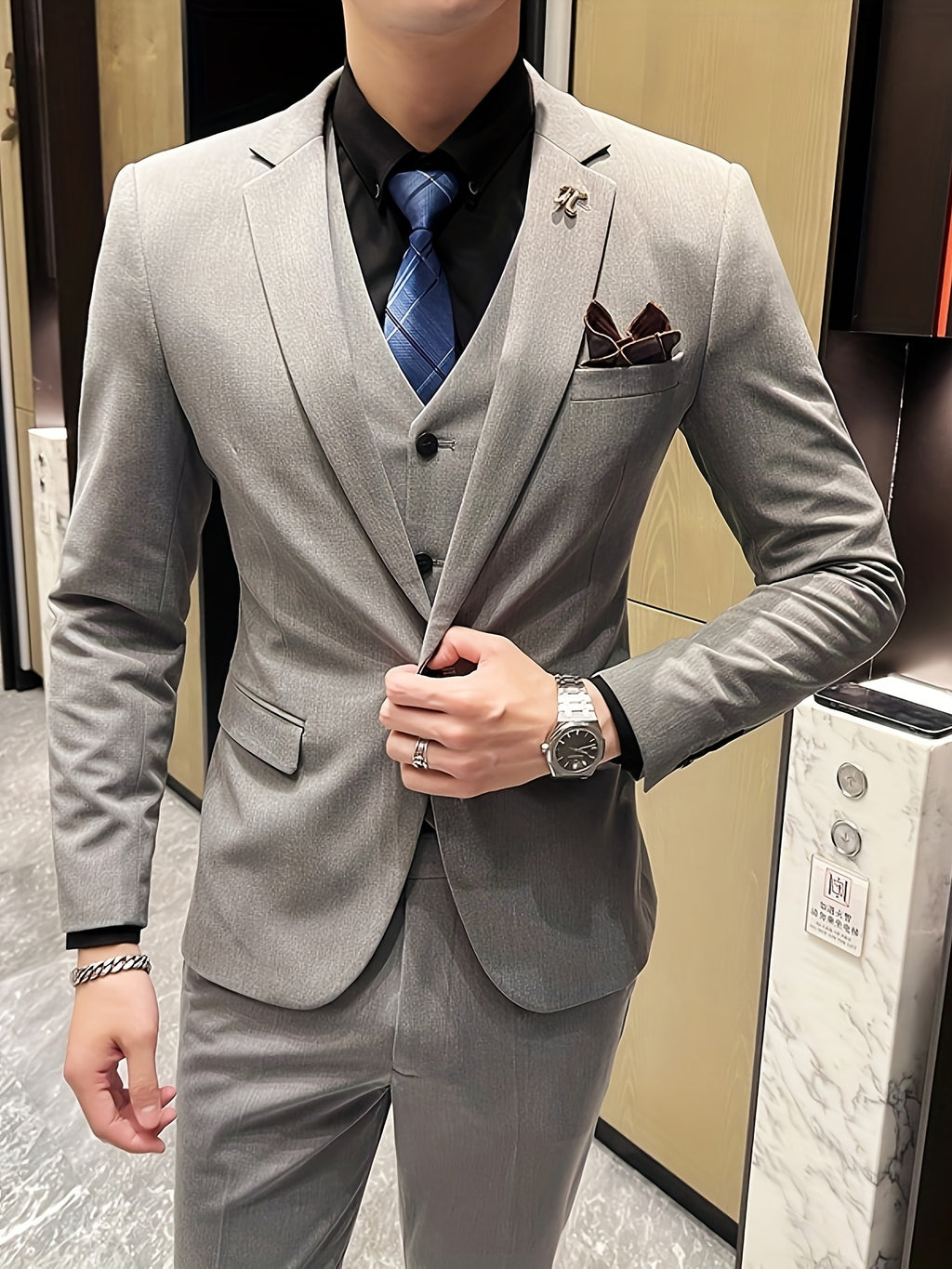 Ensemble Costume Homme Slim Fit Business Casual Trois Pièces - Tenue Formelle Élégante pour Printemps\u002FÉté, Inclut Veste + Gilet + Pantalon (Sans Boutons de Manchette) ! Foulard Offert Aléatoirement