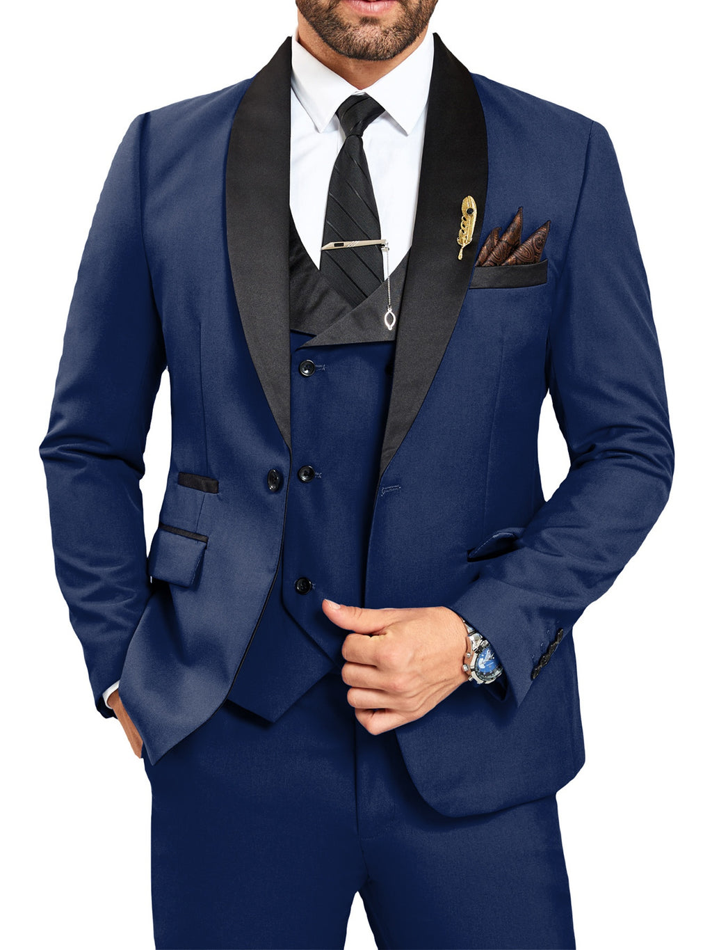 Ensemble trois pièces pour homme avec col bleu clair, gilet et pantalon pour les mariages et les événements en plein air.