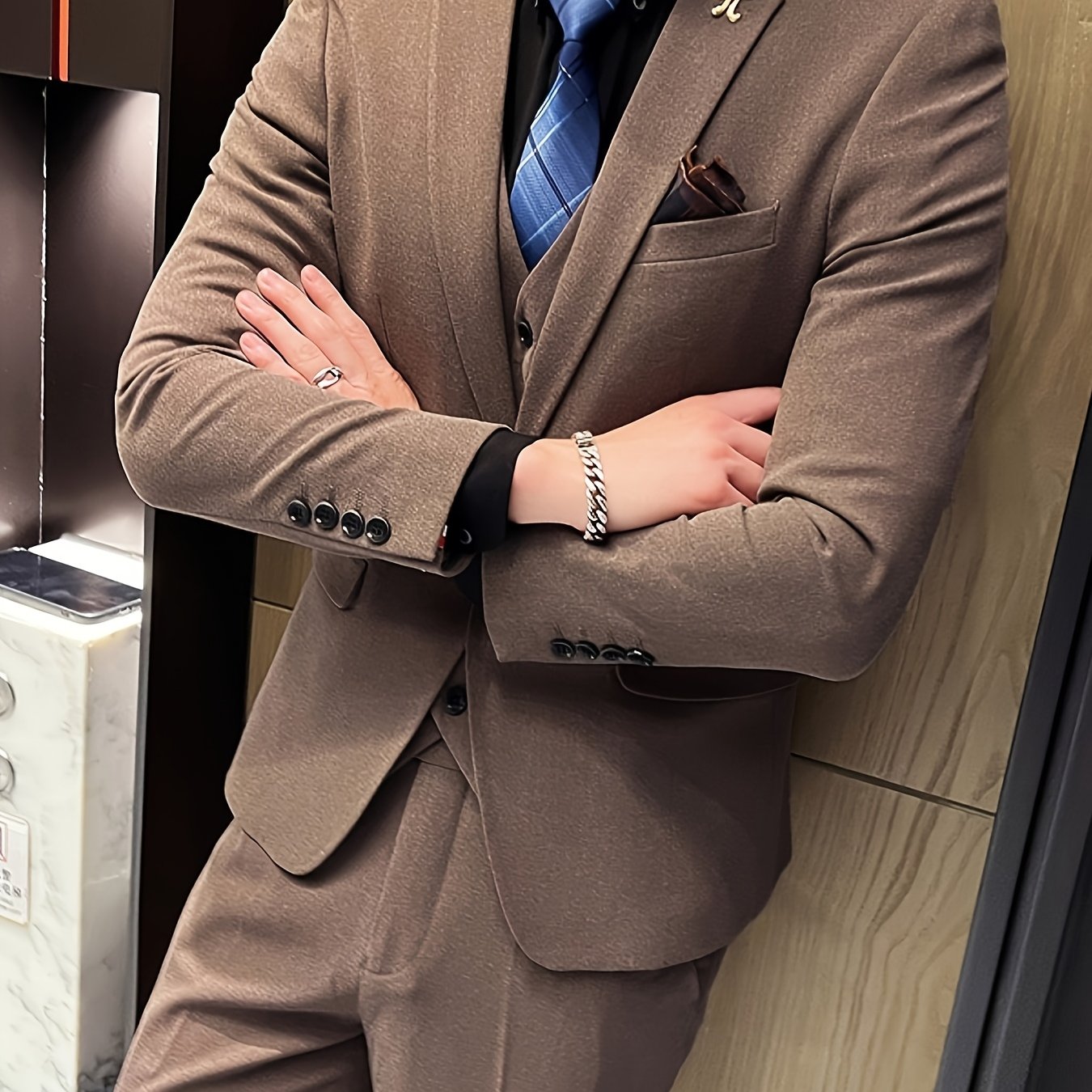 Ensemble Costume Homme Slim Fit Business Casual Trois Pièces - Tenue Formelle Élégante pour Printemps\u002FÉté, Inclut Veste + Gilet + Pantalon (Sans Boutons de Manchette) ! Foulard Offert Aléatoirement