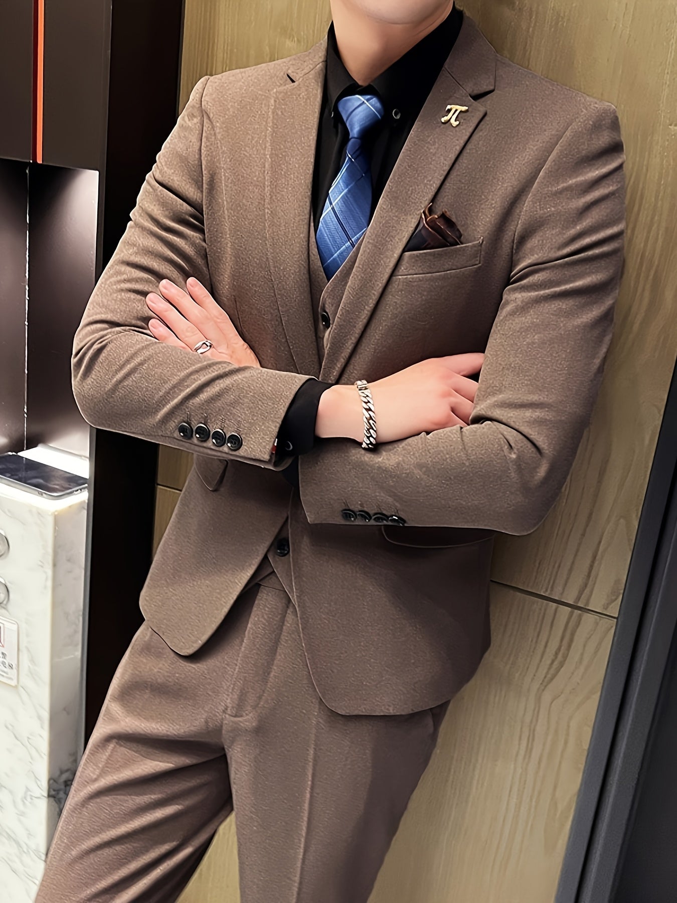 Ensemble Costume Homme Slim Fit Business Casual Trois Pièces - Tenue Formelle Élégante pour Printemps\u002FÉté, Inclut Veste + Gilet + Pantalon (Sans Boutons de Manchette) ! Foulard Offert Aléatoirement