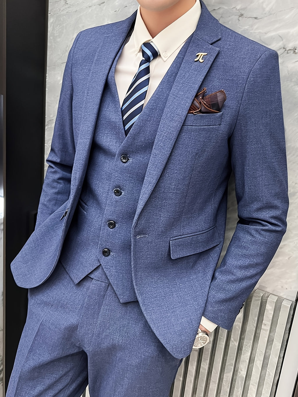 Ensemble Costume Homme Slim Fit Business Casual Trois Pièces - Tenue Formelle Élégante pour Printemps\u002FÉté, Inclut Veste + Gilet + Pantalon (Sans Boutons de Manchette) ! Foulard Offert Aléatoirement