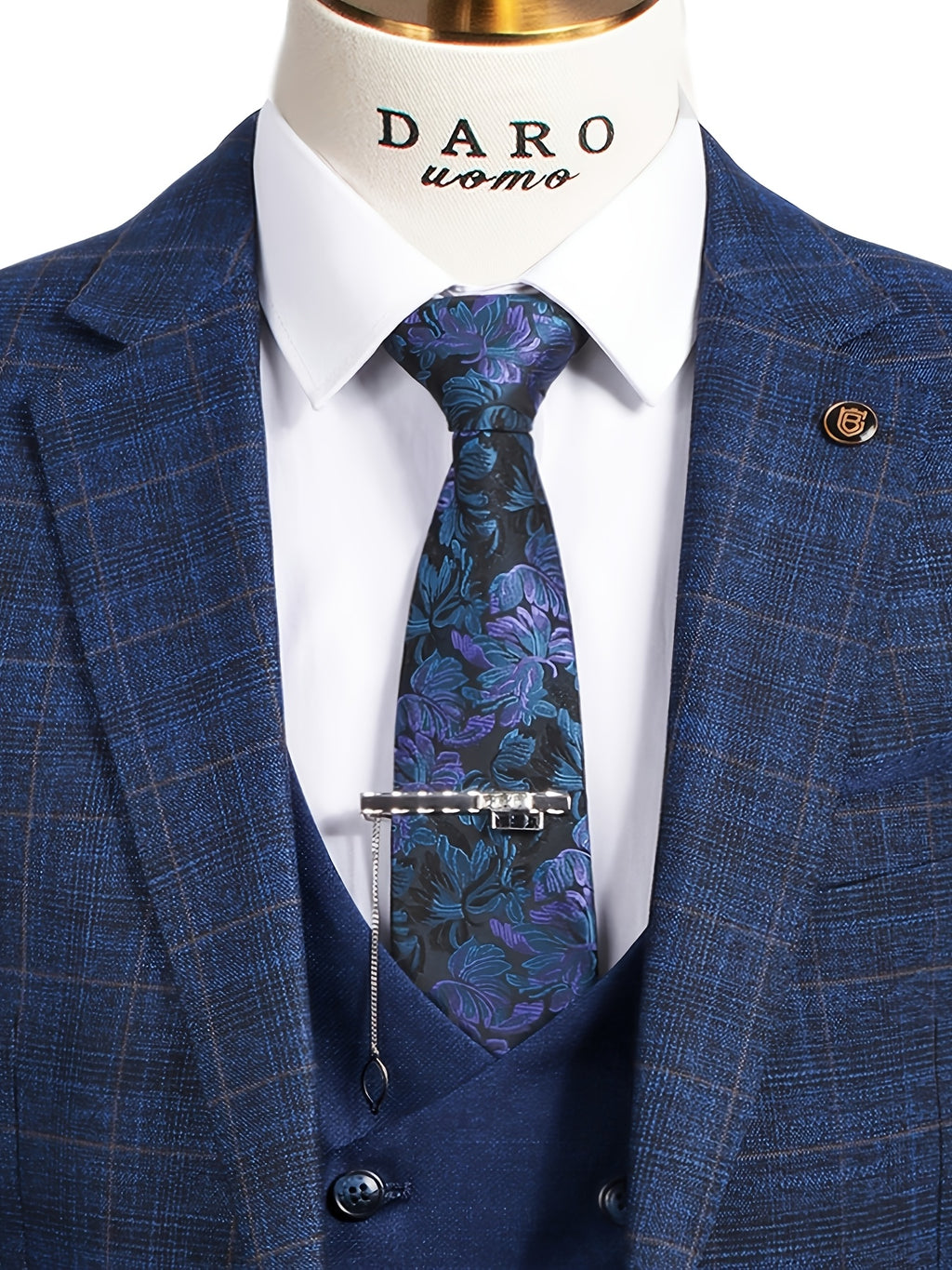 Costume trois pièces décontracté pour homme (veste + pantalon + gilet), sans chemise et accessoires.